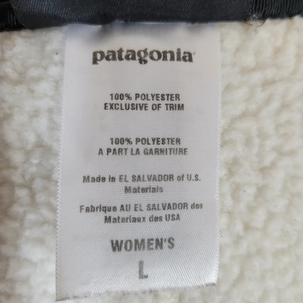 Patagonia Cropped Synchilla Cream Zip-Up Hooded Fleece - Picture 3 of 9